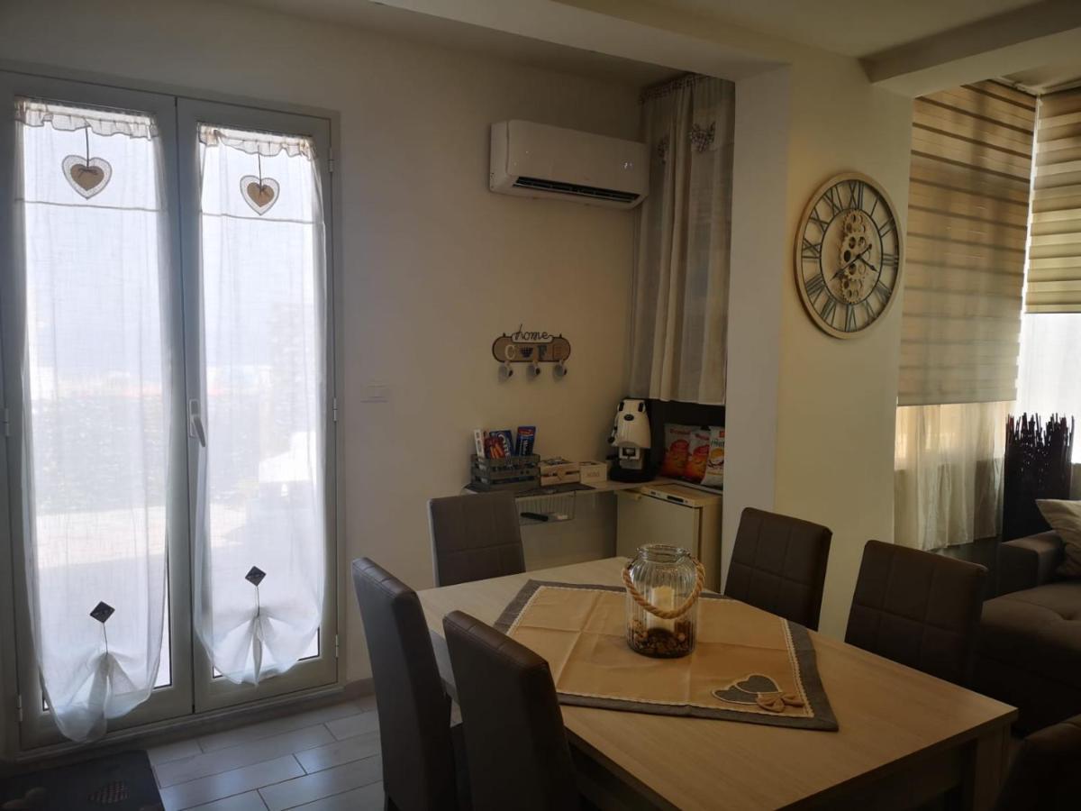 Apartmán La Casetta Di Maria Santa Flavia Exteriér fotografie