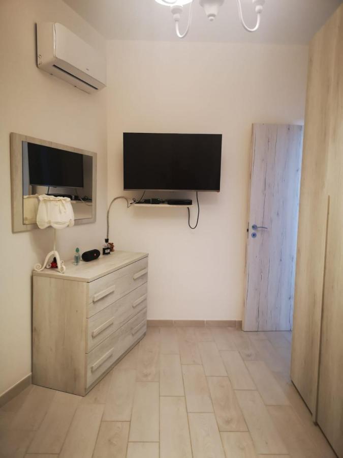 Apartmán La Casetta Di Maria Santa Flavia Exteriér fotografie